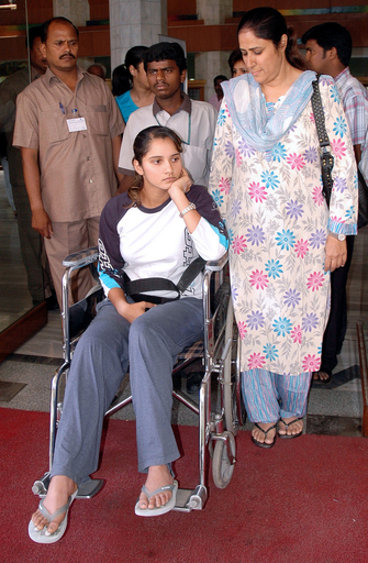 ＜女子テニス＞ミルザ 右膝靱帯損傷で全治1ヶ月と診断される - インド