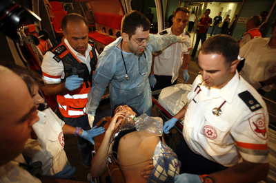 テルアビブの同性愛者支援施設で銃乱射、2人死亡