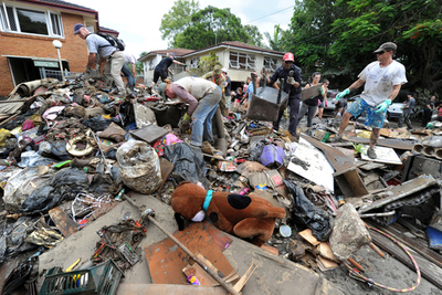 豪財務相、水害復興目的の一時的な課税に言及