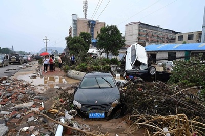 中国中部豪雨、死者33人に 不明者の捜索・救助活動続く