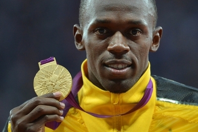 ボルトが五輪新記録で男子100メートル連覇