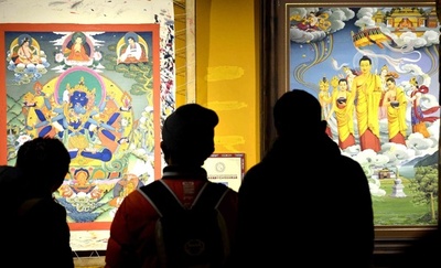 シャングリラで唐卡（タンカ）を究める　チベット仏教の世界観を極彩色で