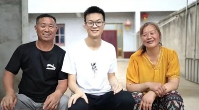 農家の姉弟、清華大学合格が注目を集める