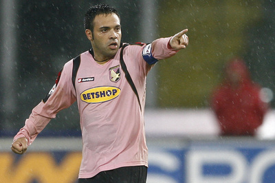 サッカー元伊代表FW 「マフィア流」恐喝で禁錮3年6月