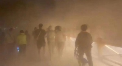 敦煌の野外コンサートで砂嵐に遭遇 1万人が緊急避難