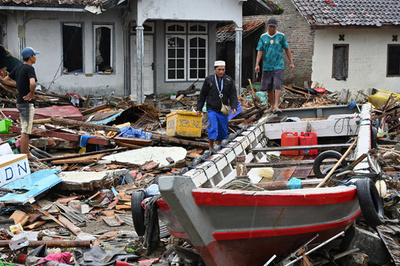 津波にのまれた人気バンド、ボーカルの妻も死亡 生存メンバーは1人に インドネシア
