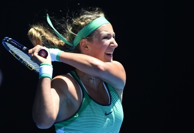 アザレンカとケルバーが準々決勝に進出、全豪オープン