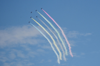 ブルーインパルス、東京の空へ 五輪直前