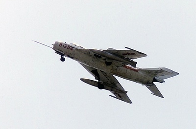 中国・湖北省の民家に戦闘機墜落、1人死亡 操縦士は脱出