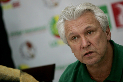 セネガル代表 カスペルチャク監督が辞任