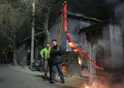 春節の爆竹は音だけ、台北市がCD配布で対策