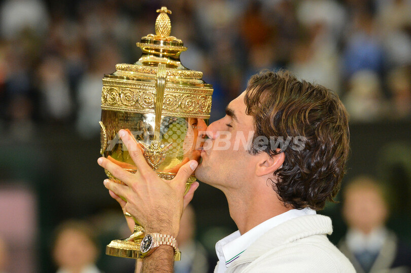 フェデラーがマレーを破り7度目の優勝、ウィンブルドン選手権