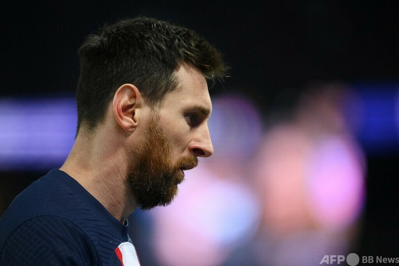 PSG、メッシと契約延長へ交渉中 クラブ幹部が明かす