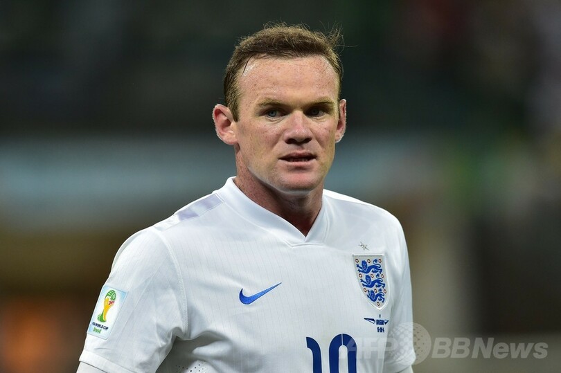 ファン・ペルシーがルーニーを擁護「彼を責めることはできない」