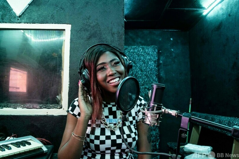 内戦・貧困・ネットなし 中央アフリカで奮闘する女性ラッパー