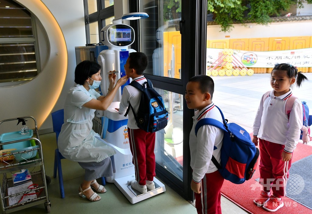 中国で「ドラえもん」レベルのサービスロボットが次々登場 中国で「ドラえもん」レベルのサービスロボットが次々登場