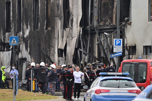 伊ミラノで軽飛行機墜落 ルーマニア人富豪ら8人死亡 写真6枚 国際ニュース Afpbb News