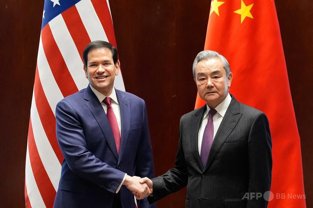 中国外相が米国に「安定」維持促す、最大のリスク要因は台湾