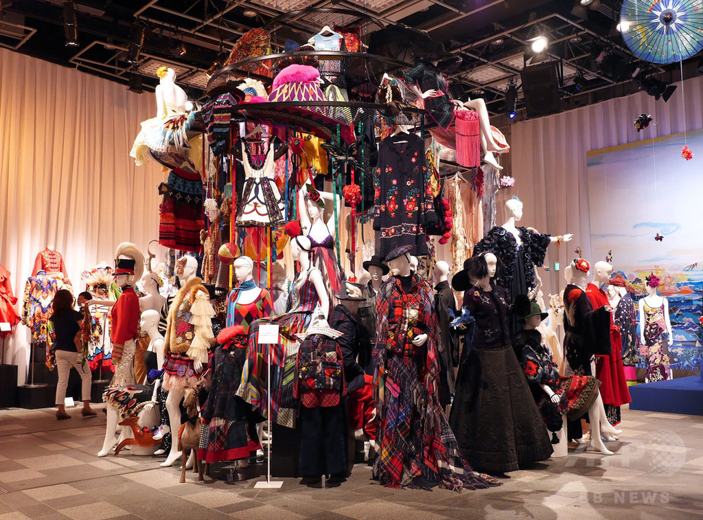 「ケイタマルヤマ」20周年記念展、表参道で開催