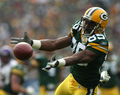 レーシーブをミスするパッカーズのグレッグ・ジェニングズ（%%Greg Jennings%%）。(c)AFP/Getty Images Jonathan Daniel