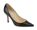 「ジミー チュウ（JIMMY CHOO）」のシューズ・コレクション「CHOO 24:7」の「LOCKETT」。（c）JIMMY CHOO