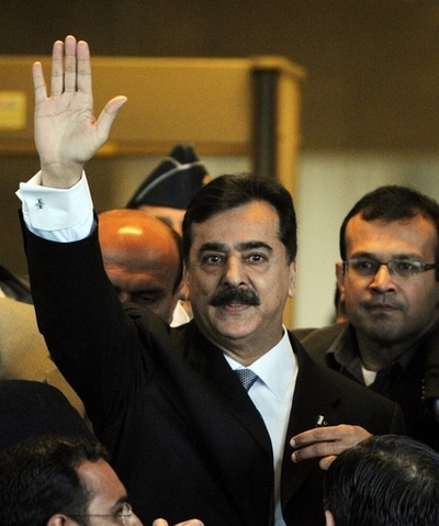 パキスタン最高裁、首相を法廷侮辱罪で起訴