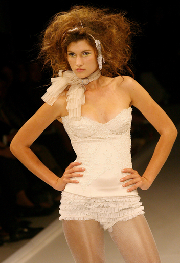 ＜07/08年秋冬メルボルン・ファッション・ウィーク＞グウェンダリン、新作を発表 - オーストラリア