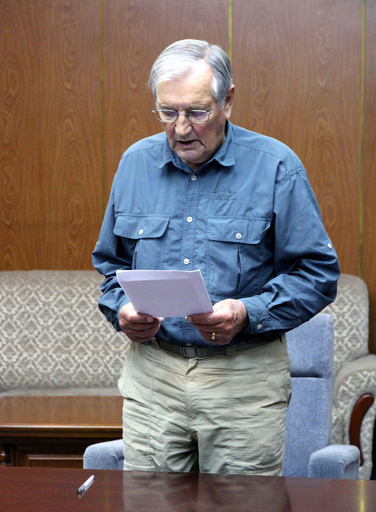 北朝鮮、拘束の米退役軍人を「人道的見地から」追放