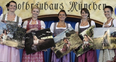 農家の女性がモデル、2015年版カレンダー発表