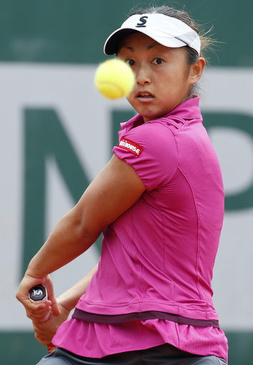 土居、1回戦敗退 全仏オープン