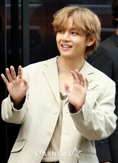 BTSのV、HANTEOチャート9月の月間チャート1位…「2冠王」