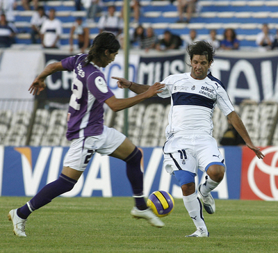 ＜サッカー 07リベルタドーレス杯南米選手権＞デフェンソール 3点を奪い初戦を白星で飾る - ウルグアイ