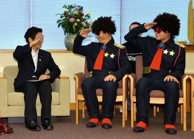 世界のコスプレ代表、外務省を表敬訪問