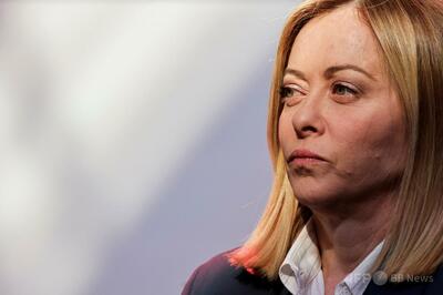 ルペン氏公職追放、数百万人の選挙権奪う メローニ氏