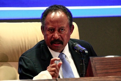 スーダン首相、新内閣の陣容発表 民政移管へ大きく前進