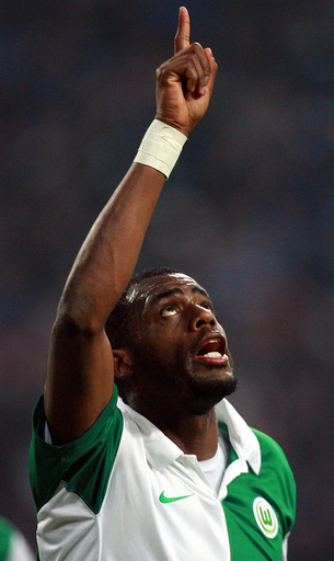 ボルフスブルク シャルケ04に勝利し4連勝