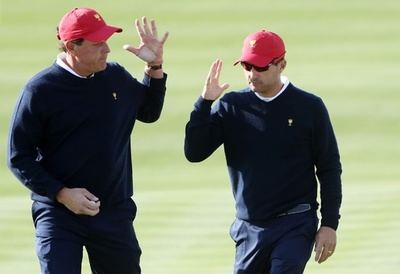 米国選抜大量リード、世界選抜は意地の1勝で3日目の優勝決定阻止 プレジデンツ杯