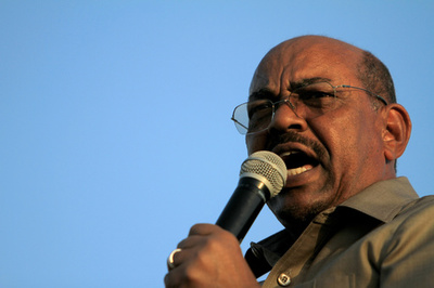 スーダン前大統領統治下でクーデター未遂、軍将校28人の遺体発見