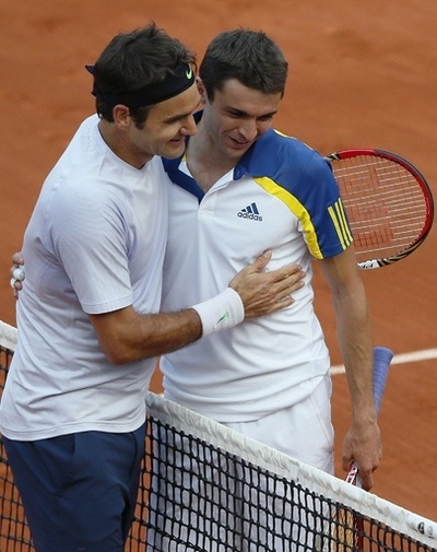 フェデラーが通算900勝目で準々決勝へ、全仏オープン