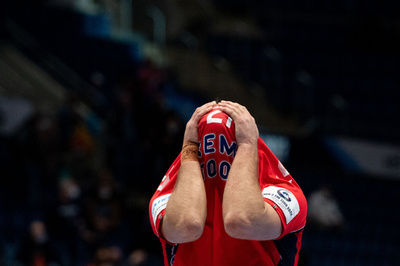 【今日の1枚】接戦の末に…男子ハンドボール