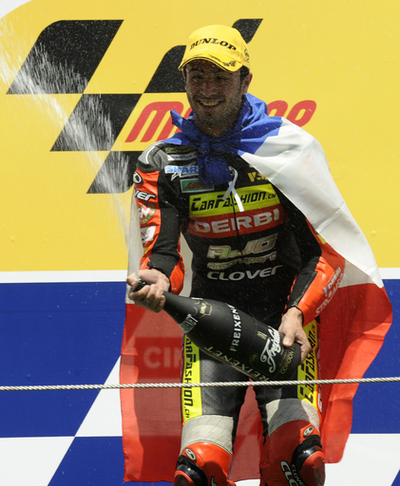 マイク・ディ・メッリオ カタルーニャGP・125ccクラスを制す