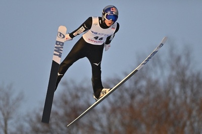 小林陵侑が今季初優勝 札幌開催のジャンプW杯