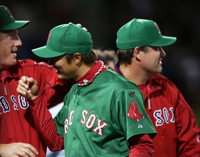 ＜07MLB＞レッドソックス 岡島の好リリーフでヤンキースに勝利 - 米国