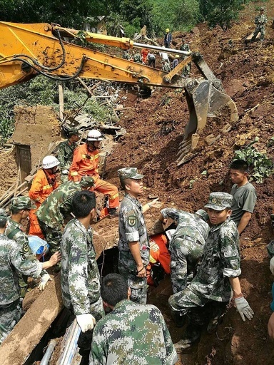 中国・豪雨による土砂崩れで10人死亡、12人行方不明