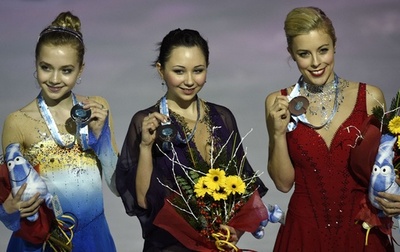 トゥクタミシェワが女子シングル制す、ロシア勢がワンツー GPファイナル