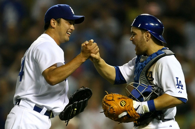 斉藤隆 1回を無失点で今季27セーブ目