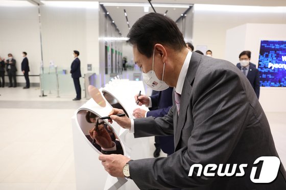 ユン大統領(c)news1