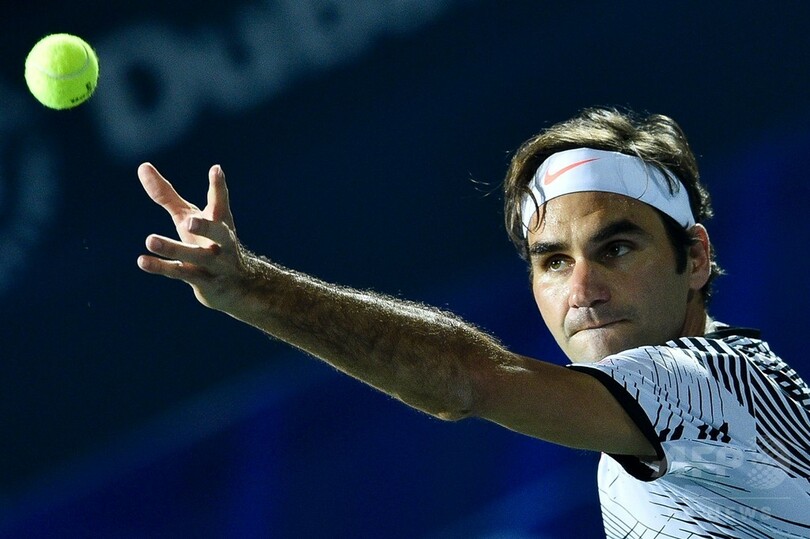 フェデラーが敗れる波乱、予選勝者の116位に不覚 ドバイ選手権