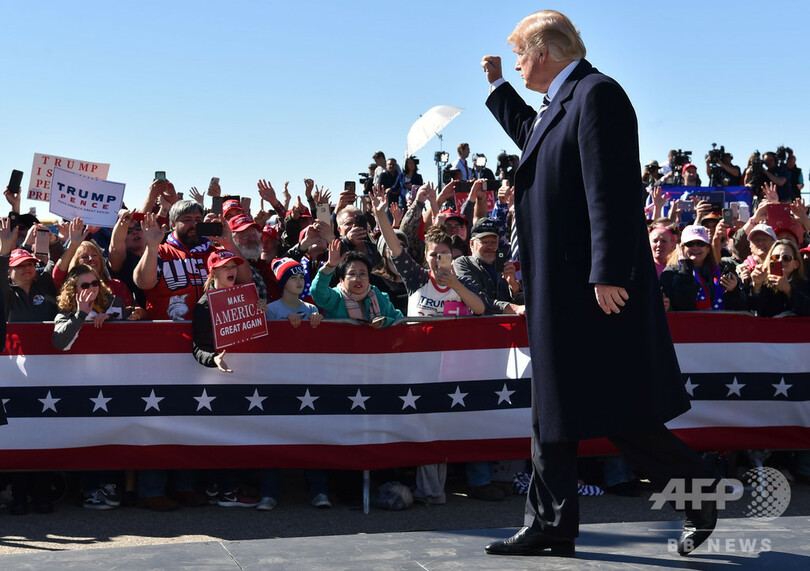 トランプ氏、核廃棄条約離脱の計画認める ロシアが違反と主張