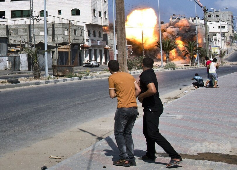 イスラエル、ガザ地区に60回の空爆 新たに10人死亡